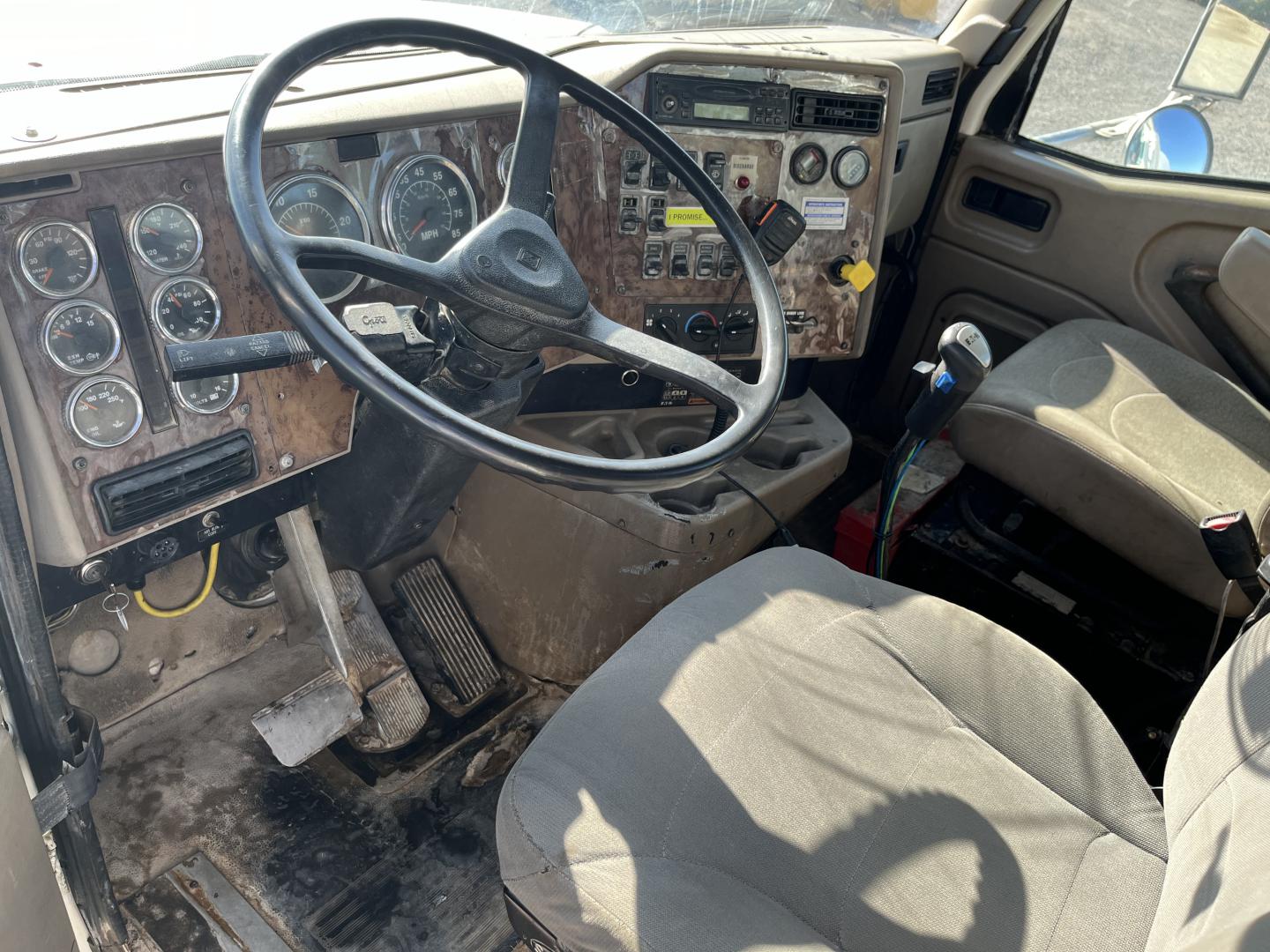 ./imagenes/INVOICE/2019/17648/CAMION REVOLVEDOR INTERNATIONAL PAYSTAR 5000 CON EQUIPO MCNEILUS (28).JPG